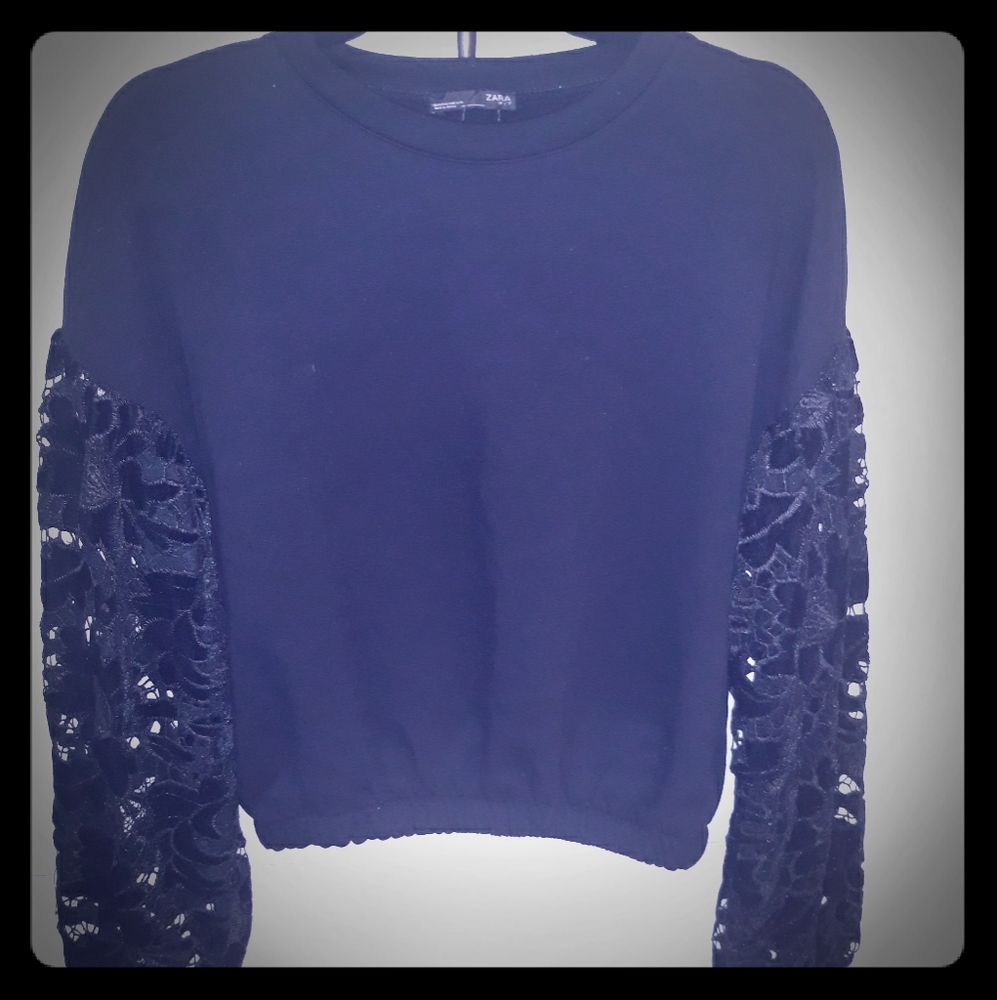 Zara Floral cutout velvet sleeves sweatshirt